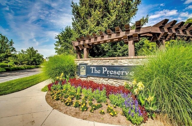 Building Photo - Beautiful 3 bed 2 bath home in The Preserv...