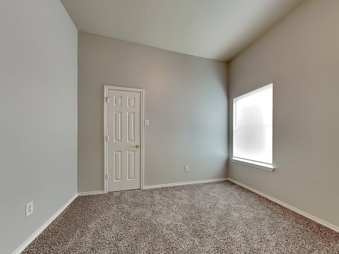 Building Photo - 11825 Hickory Garden Dr
