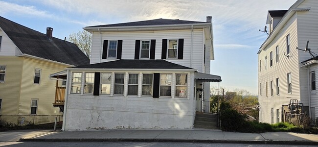 Building Photo - 41 Orient St