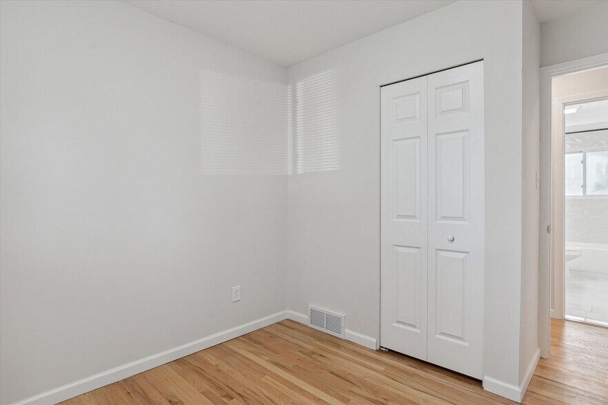 Second bedroom closet. - 9244 Northern Ave