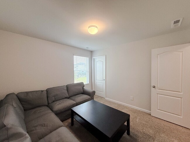 Building Photo - 127 Arlington Dr