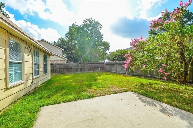 Building Photo - 4811 Wind Chimes Dr