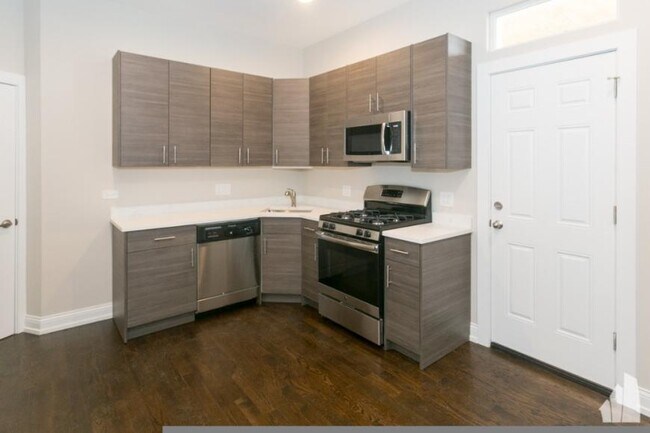 Building Photo - 1 bedroom in Chicago IL 60647