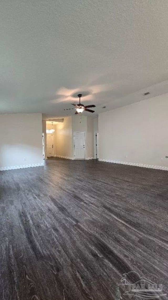 Building Photo - 5157 Peach Dr