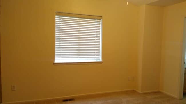 Building Photo - Nice 2 Story Townhome with Attached Garage...