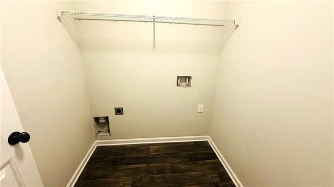 Building Photo - 668 River Mist Cir