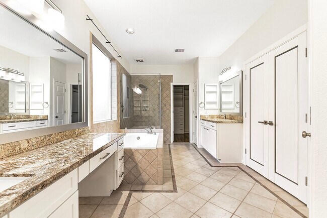 Building Photo - 803 Chisel Point Dr