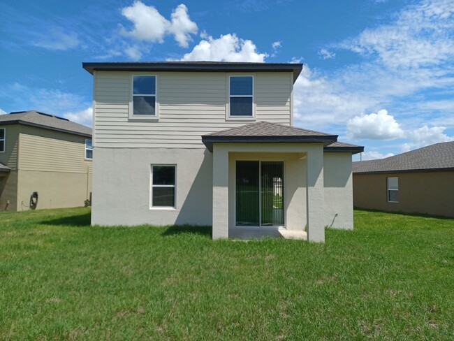 Building Photo - *** 2 WEEKS FREE RENT ***  5 bedroom 3.5 b...