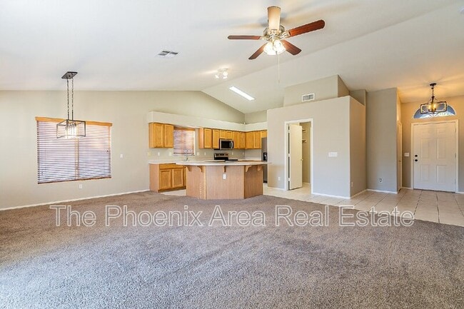 Building Photo - 251 W Windsor Dr