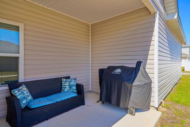 Building Photo - 51 Woodsorrel St