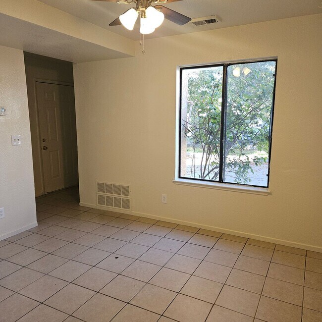 Building Photo - 1509 Lynne Renee Ct