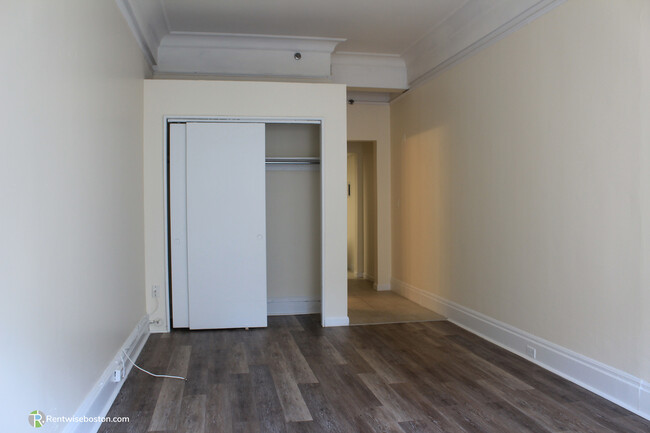 Primary Photo - 62 Boylston St