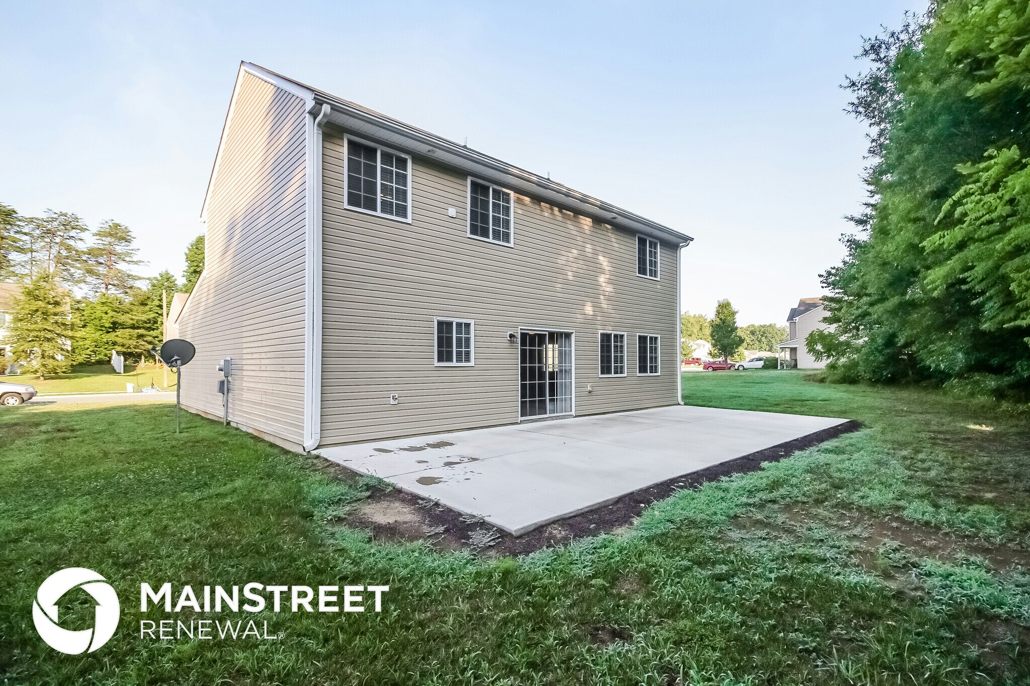 Building Photo - 305 Walnut Crossing Dr