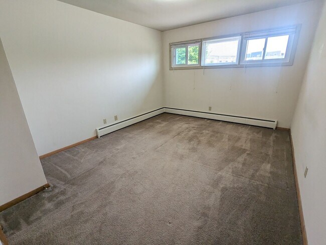 Building Photo - Great 1bed - 1bath in the Vilas Area