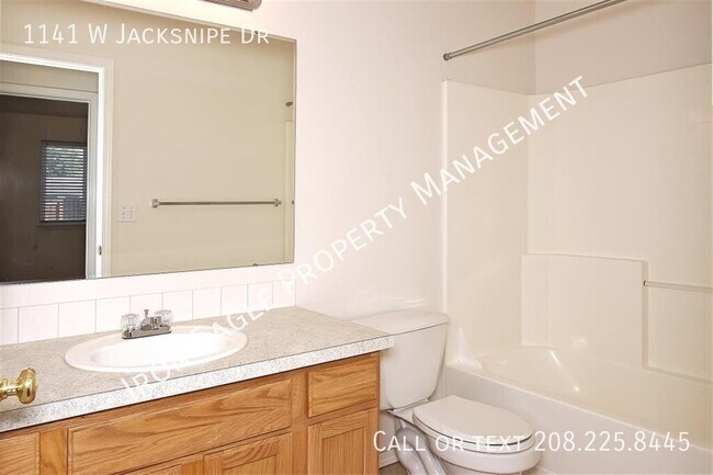 Building Photo - 1141 W Jacksnipe Dr