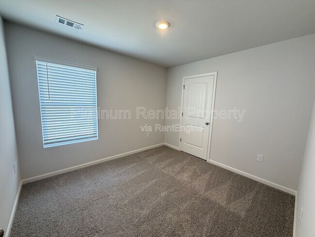 Building Photo - 42 Rustin Rdg