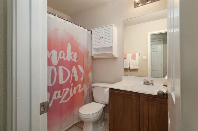 Building Photo - 408 Pheasant Ridge Dr