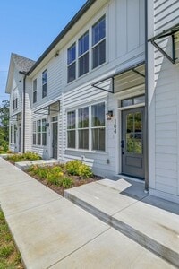 Building Photo - 104 Stella Dr