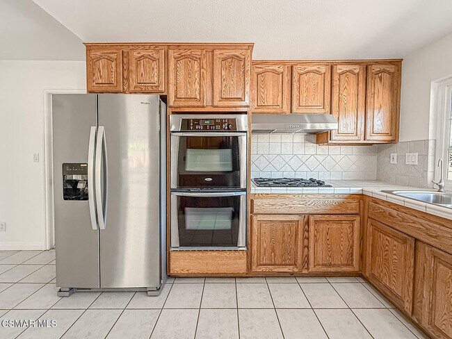 Building Photo - 2561 Heywood St