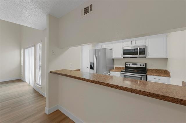 Building Photo - 2904 Nova Dr
