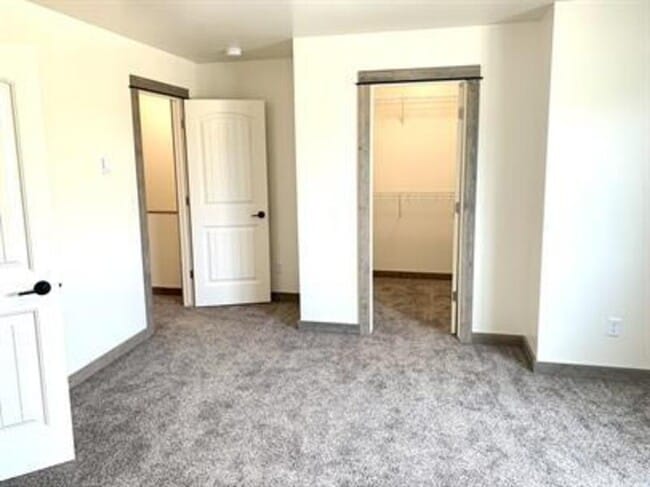 Building Photo - 3360 Blackbird Wy