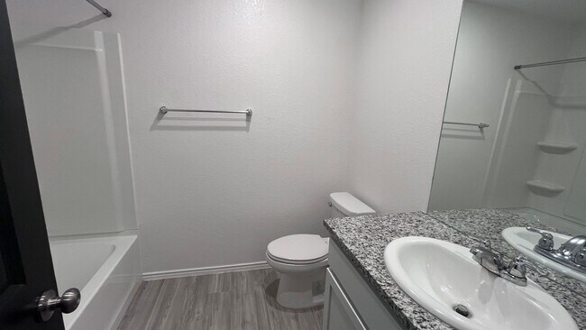 Building Photo - Move in Ready - Pet Friendly with pet door...