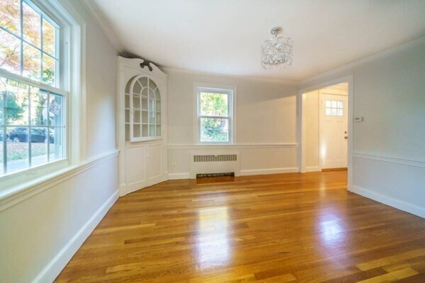 Building Photo - 33 Jackson Rd