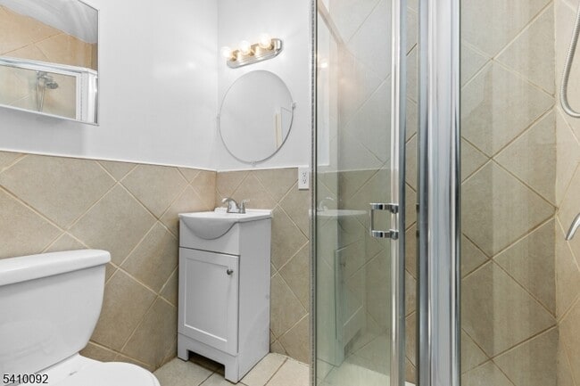 Building Photo - 336 Madison Ave