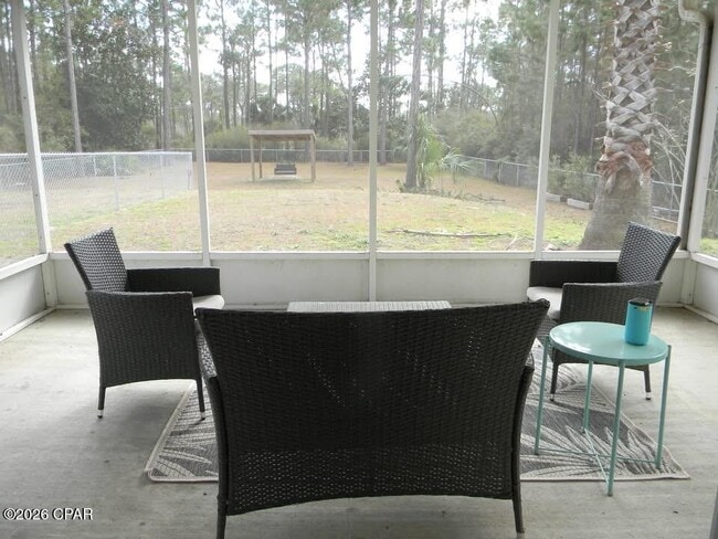 Building Photo - 1412 Country Club Rd