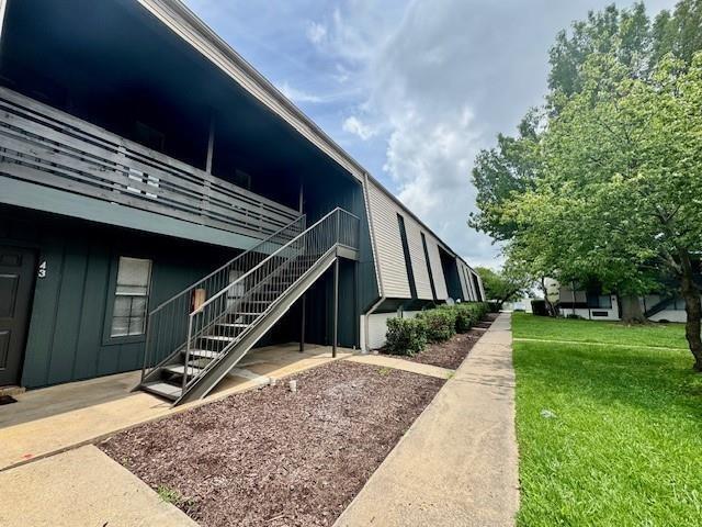 Primary Photo - 1701 S West End St