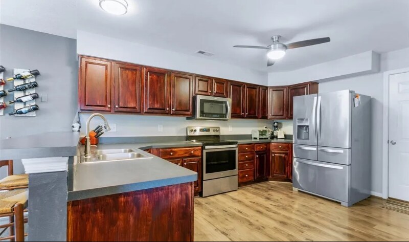 Building Photo - 5620 Scotts Pond Dr
