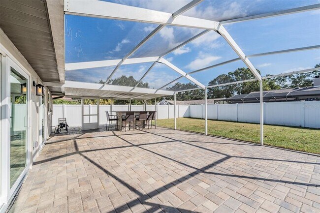 Building Photo - 714 Satin Leaf Ave