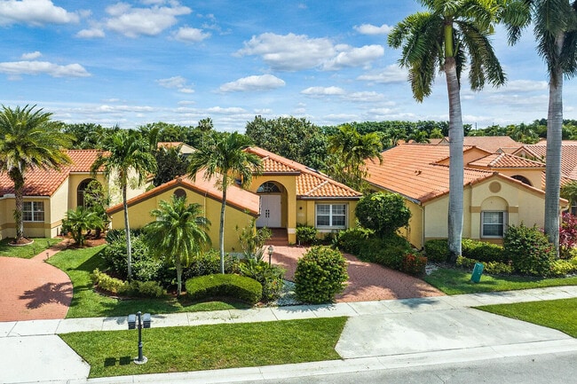 Building Photo - 8031 Nadmar Ave