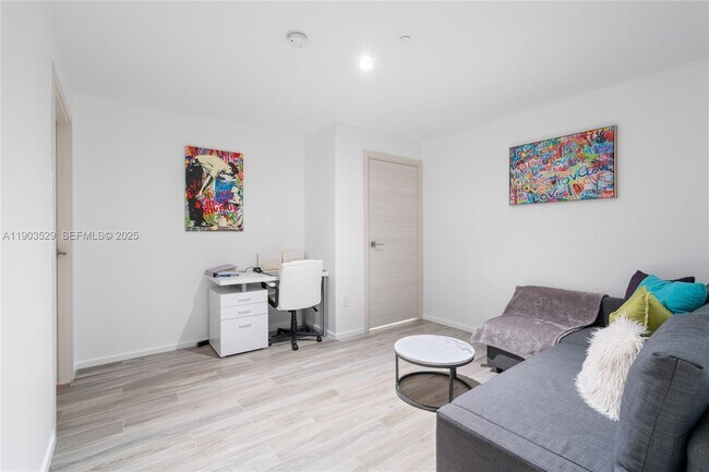 Building Photo - 801 S Miami Ave