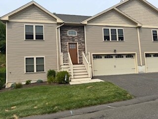 Primary Photo - 717 Northampton St