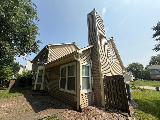 Building Photo - 7574 Allenwood Ct
