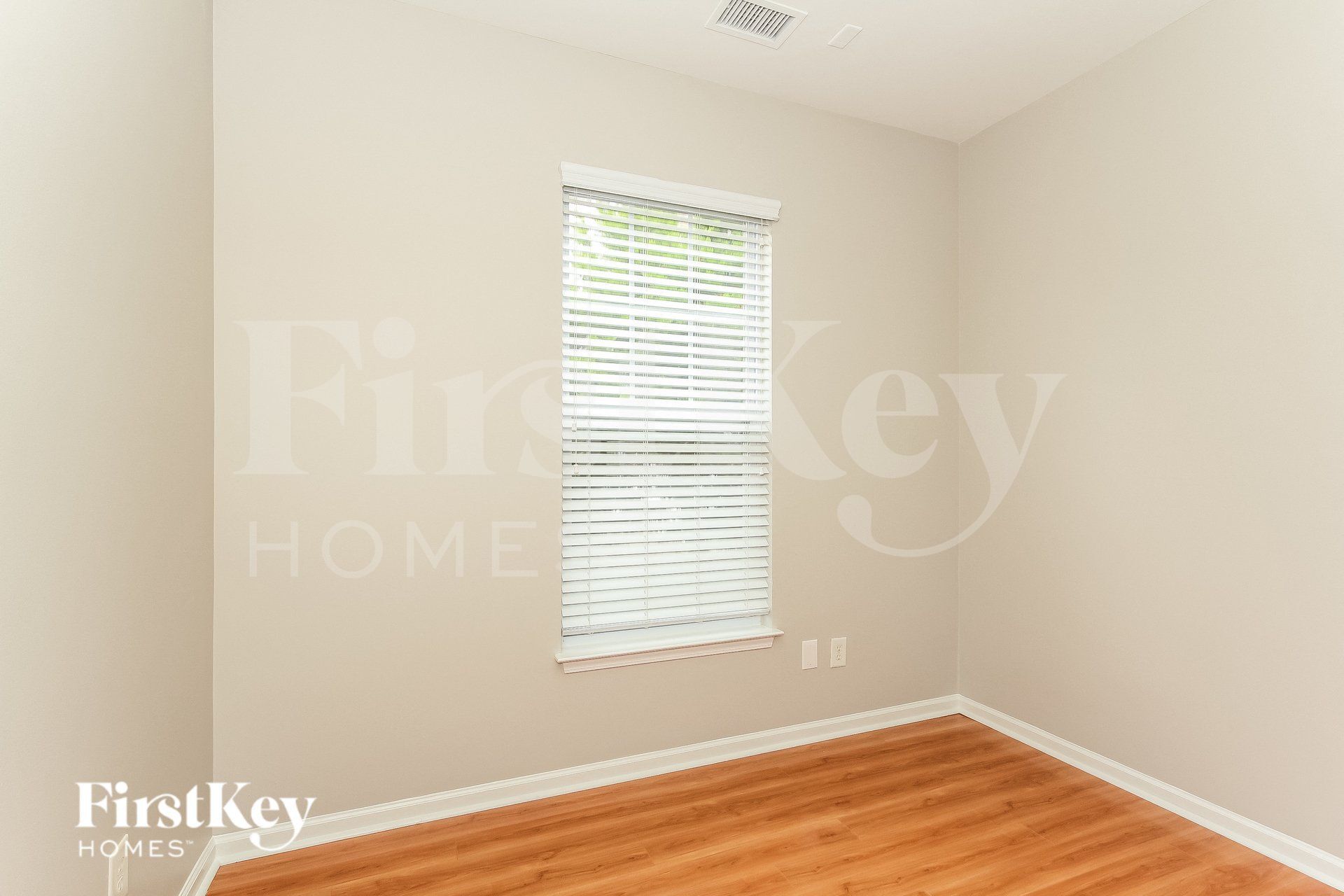 Building Photo - 12641 Cross Dale Dr