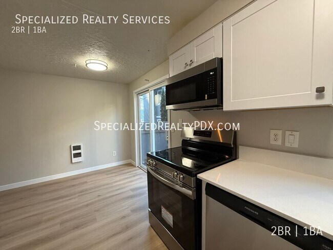 Building Photo - 5117 SW 62nd Ave