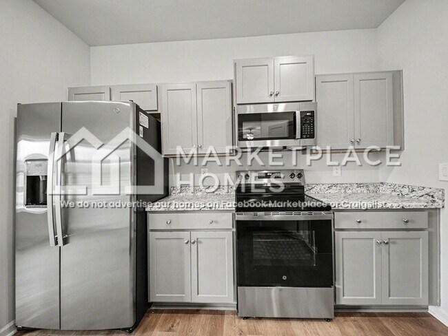 Building Photo - 1728 Amber Ave