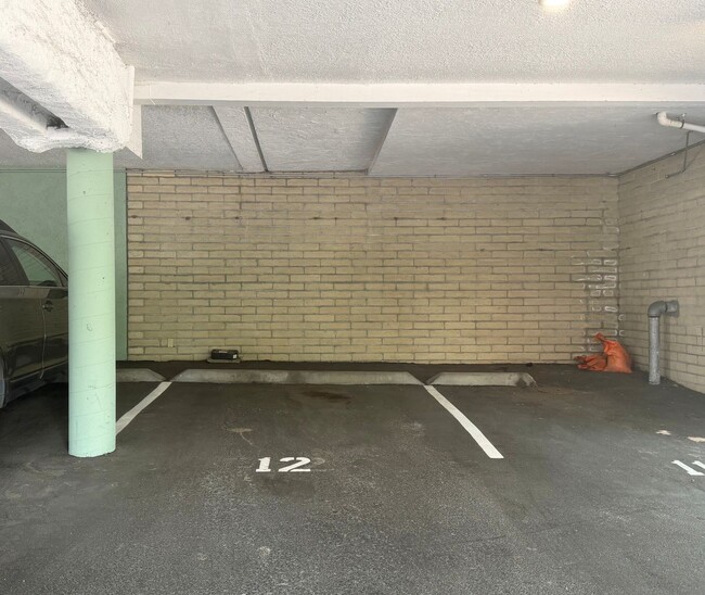 Building Photo - 3635 Fremont Ave N