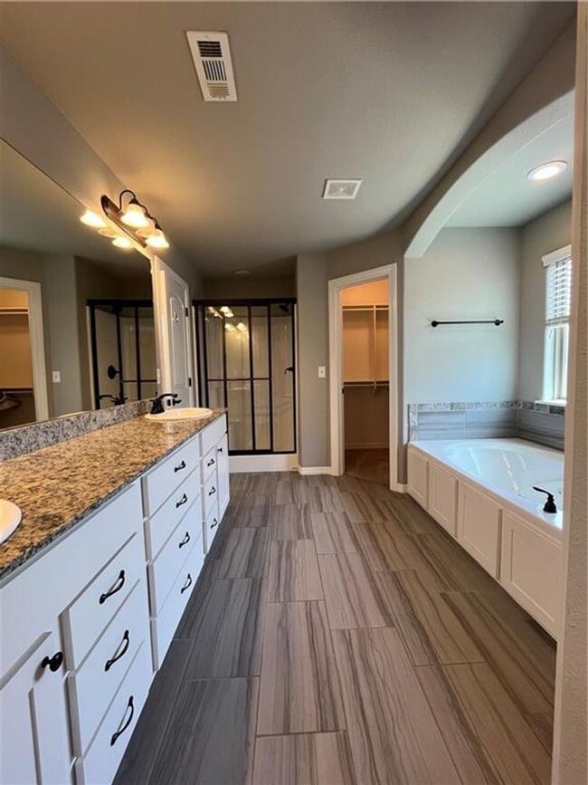 Building Photo - 4608 W Wales Dr