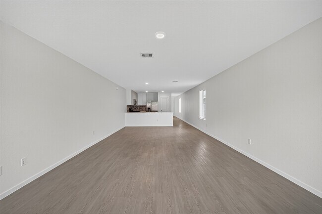 Building Photo - 6818 Eastern Cottonwood Ln