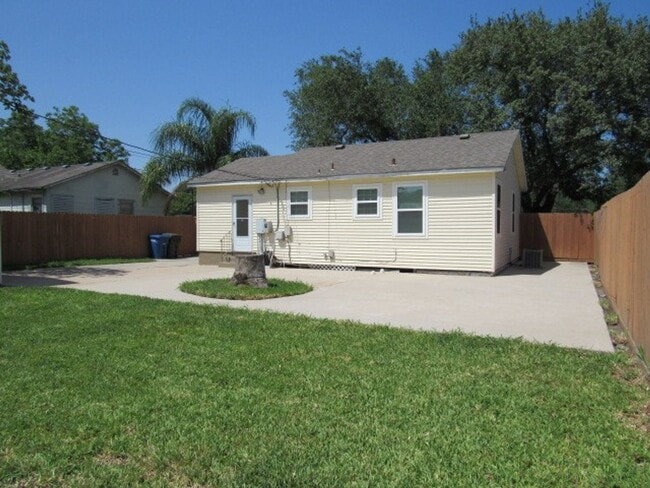 Building Photo - 2 br, 1 bath House - 2929 Brawner Parkway
