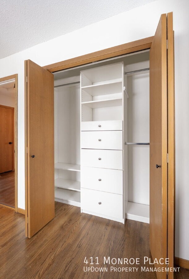 Building Photo - 411 Monroe Pl