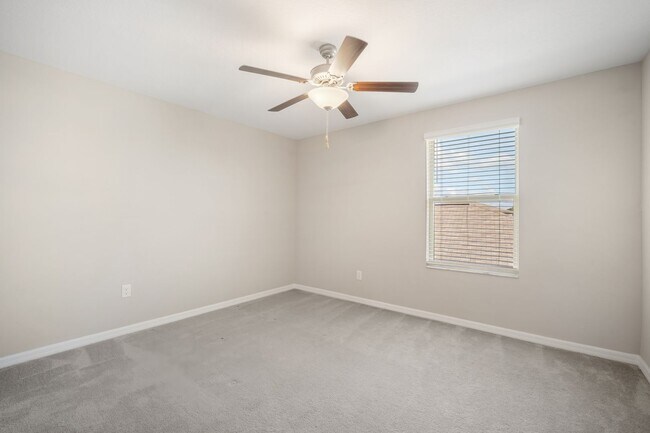 Building Photo - Newer Construction Rental with Open Layout...