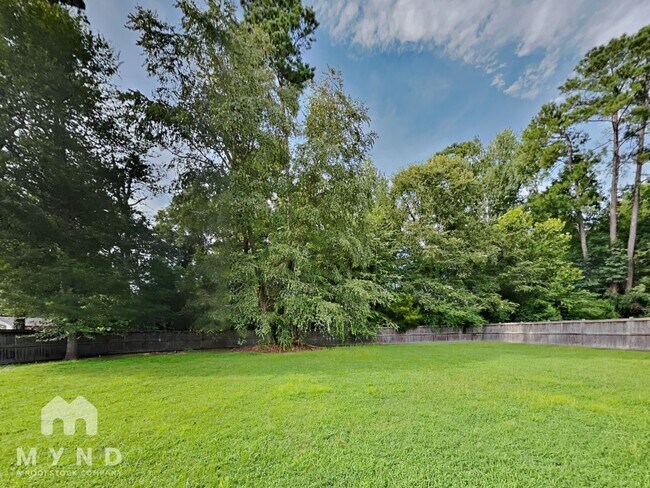 Building Photo - 50 Alvis Ct