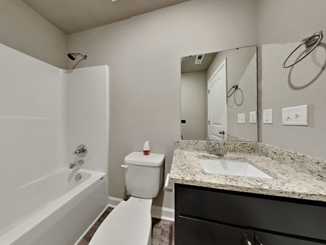 Building Photo - 3 BR/2BA Newly Renovated Single Family Home | 2-Car Covered Parking |In Blue Springs!