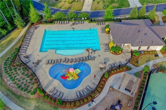 Building Photo - 4030 Tobiano Trl