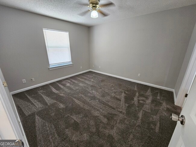 Building Photo - 189 E Lakemont Dr