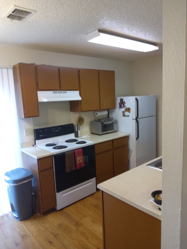 Building Photo - 5604 Rose Dawn